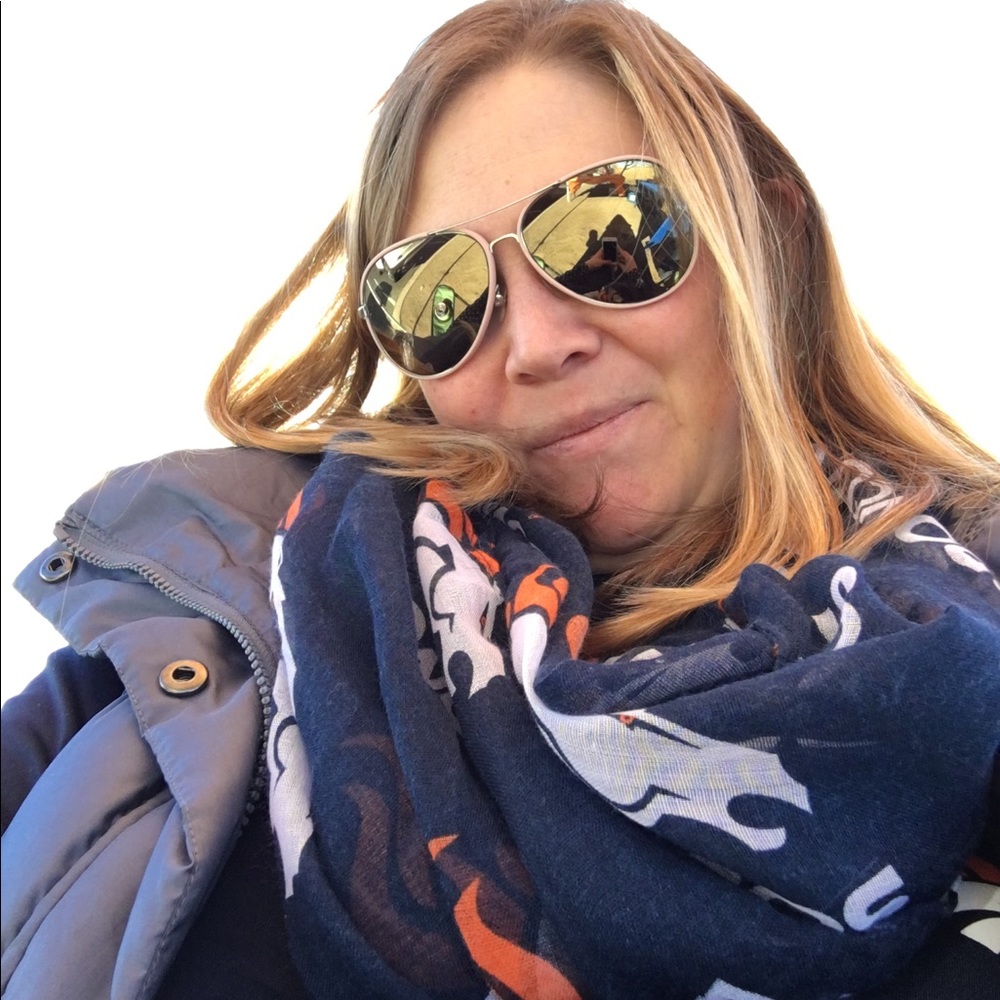 Meet your Posher, Lisa